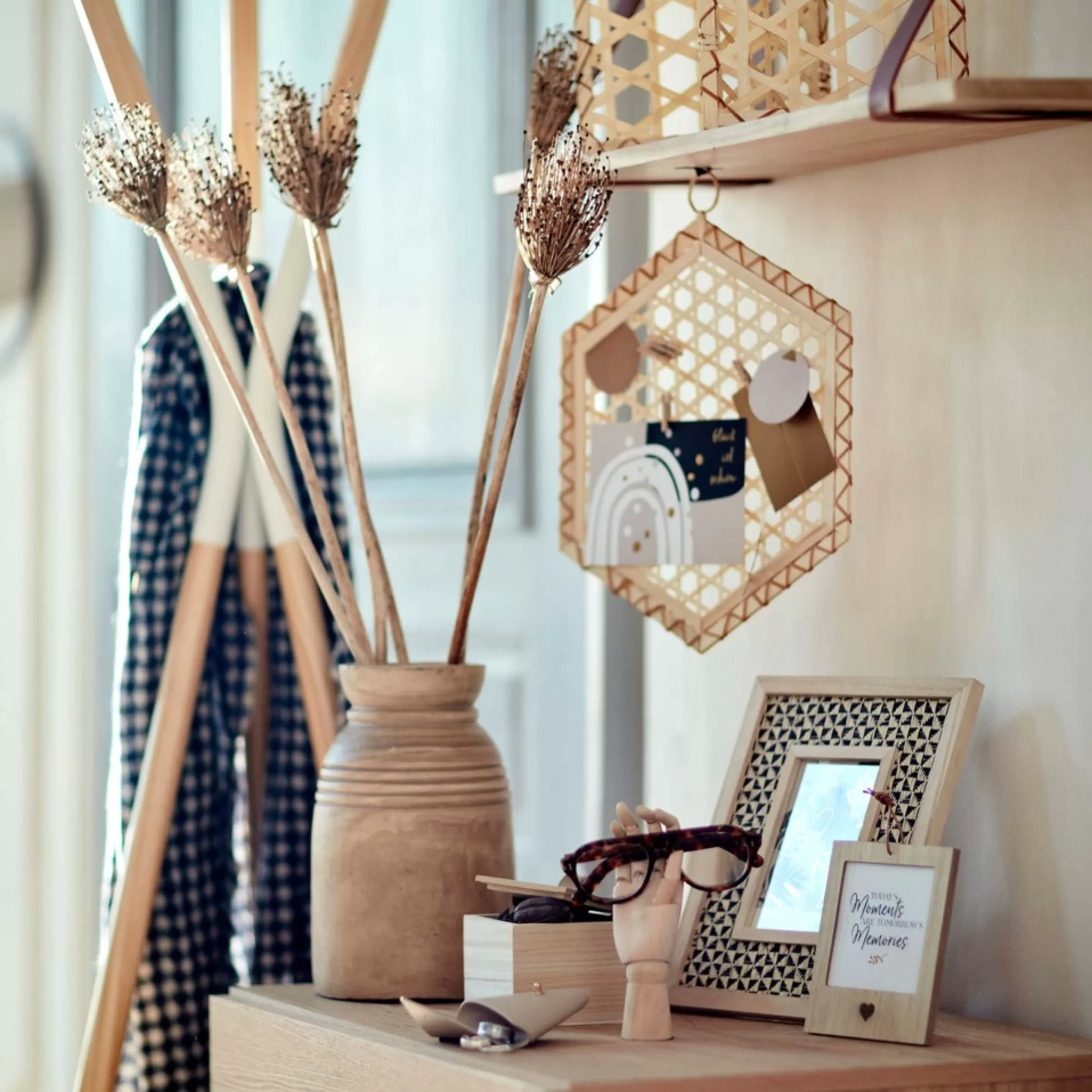 tableau_daffichage_pour_cartesphotos_calamus_3.webp Depot Tableau D'Affichage Pour Cartes/Photos Calamus Clearance